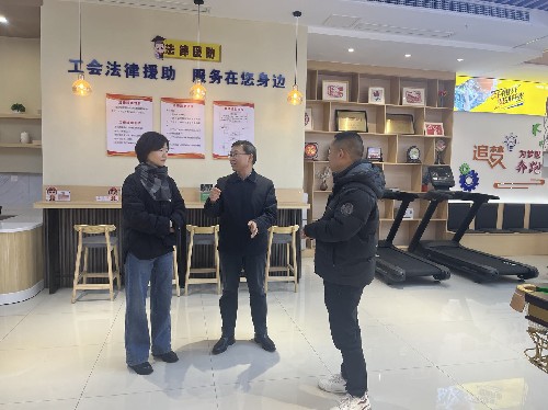 瀘州市供銷社來巴考察巴食巴適區域公用品牌運營情況